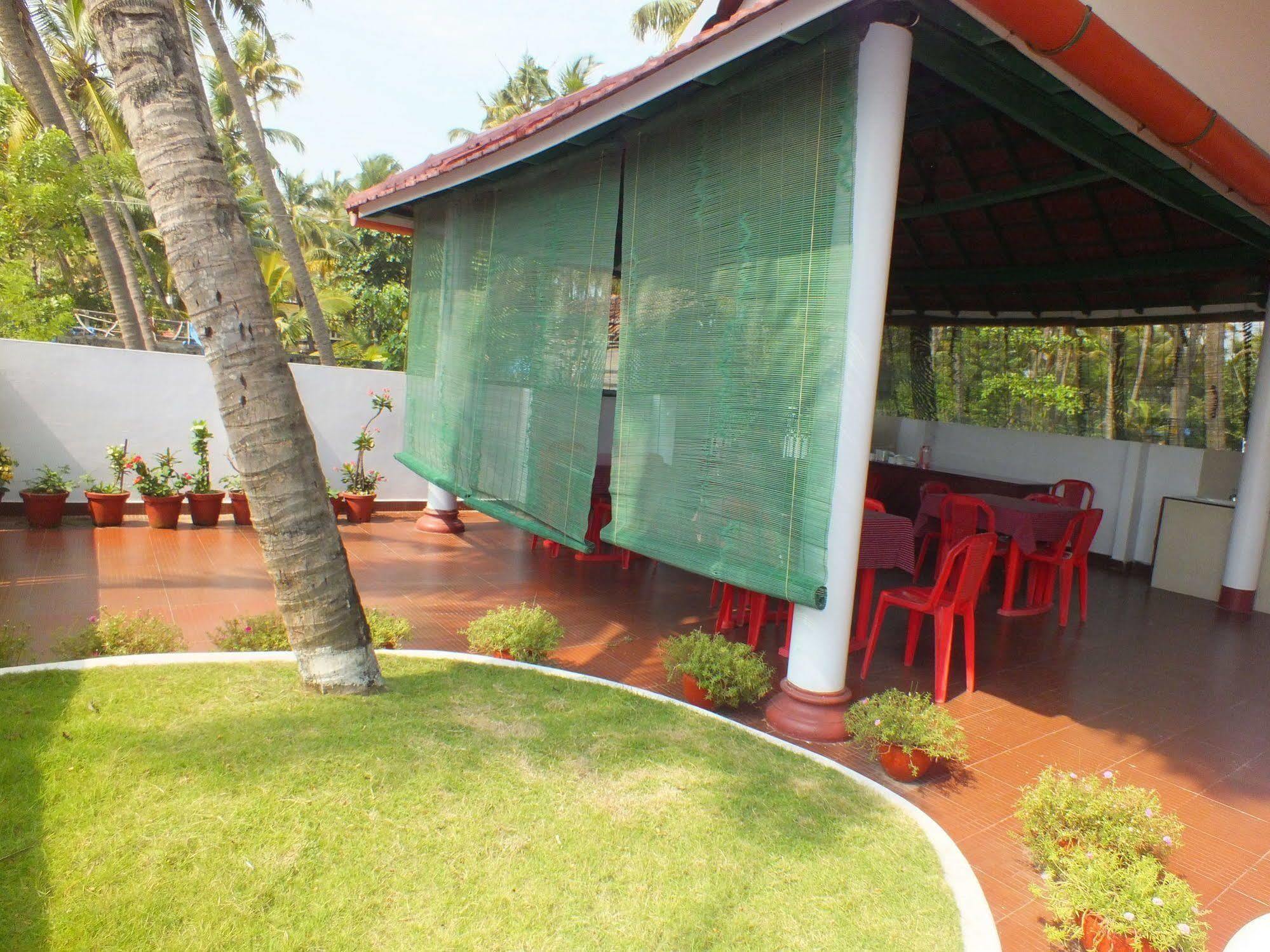 Cherai Beach Residency Bed and Breakfast Exterior foto